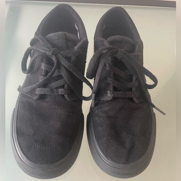 Nike SB Portmore - Black Canvas Sneakers - Size 4 US / 36 EU - Picture 3 of 11